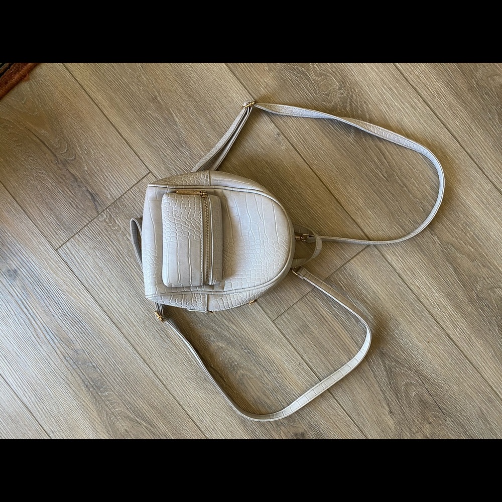 MINI BACKPACK - Picture 4 of 9